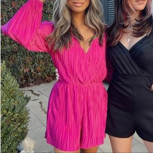 NWT VESTIQUE FUCHSIA BODYSUIT - SIZE M